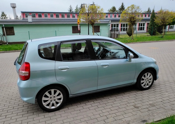 Honda Jazz cena 10500 przebieg: 131500, rok produkcji 2006 z Chełm małe 67